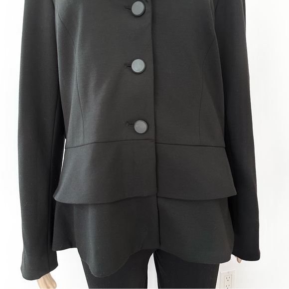 SANDRO Elegant Peplum Hem Blazer - Picture 3 of 10